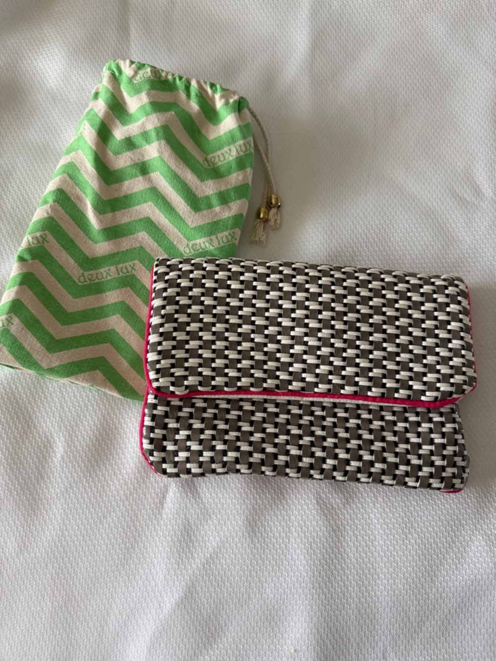 Deuce lux clutch